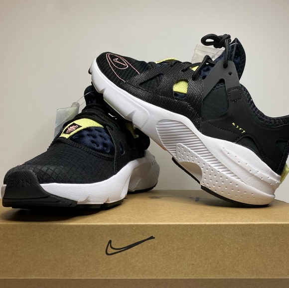 New Unisex Nike Air Huarache Type Black Yellow Pink Tint Zinnia BQ5102 Sneakers - Picture 2 of 5